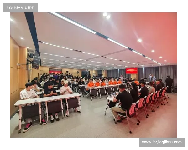 梁小龙以总顾问身份加盟龙三格斗MMA冠军赛助力中华武术传承与发展 梁小龙以总顾问身份加盟龙三格斗MMA冠军赛助力中华武术传承与发展